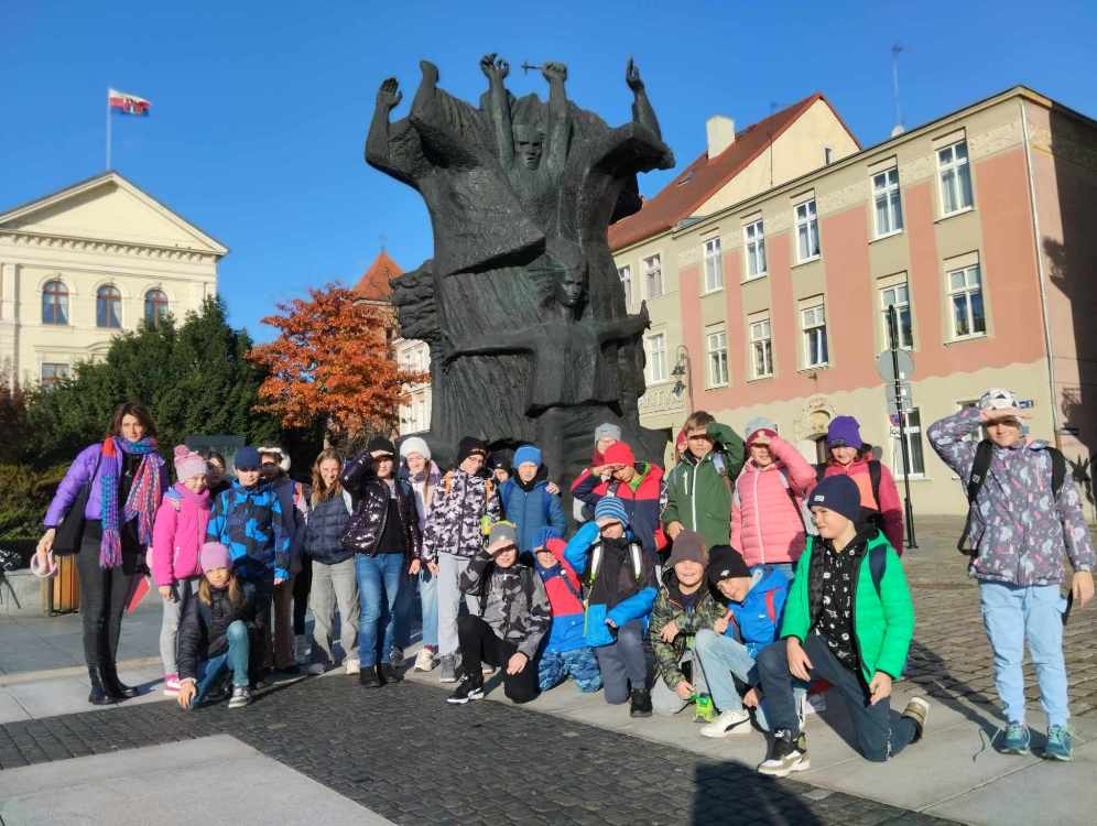 385526597 1739484089850489 3071520407531441663 n